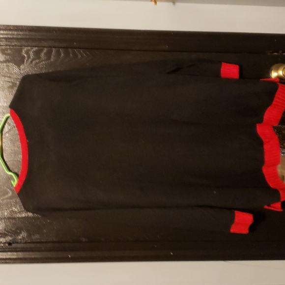 Sweater - Picture 3 of 3